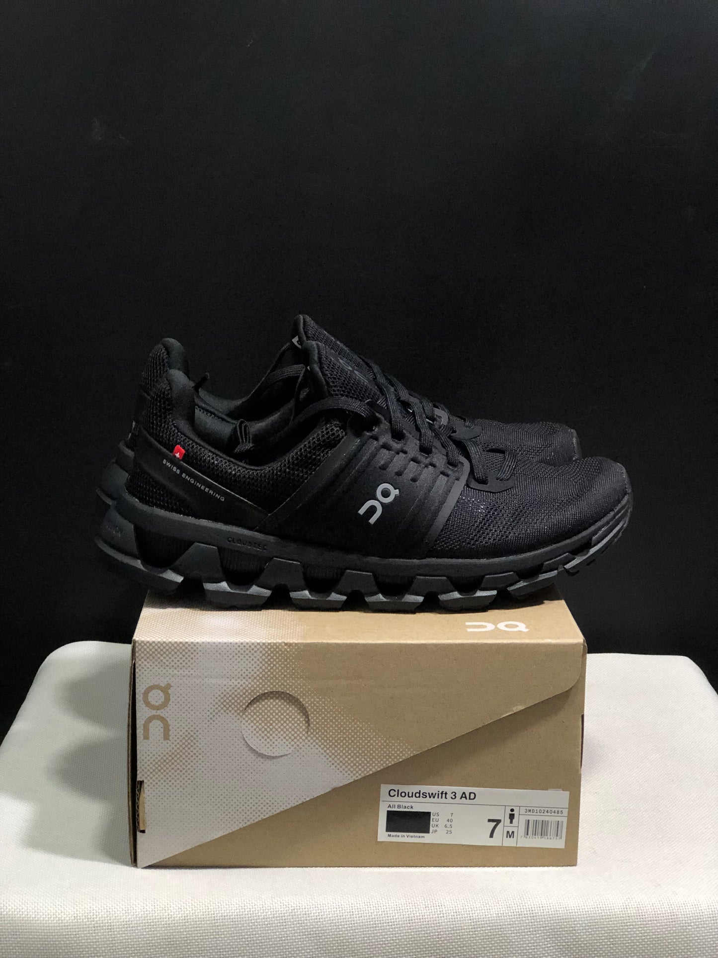 On Running Cloudswift 3 Trendy And Comfortable Running Shoes All Black