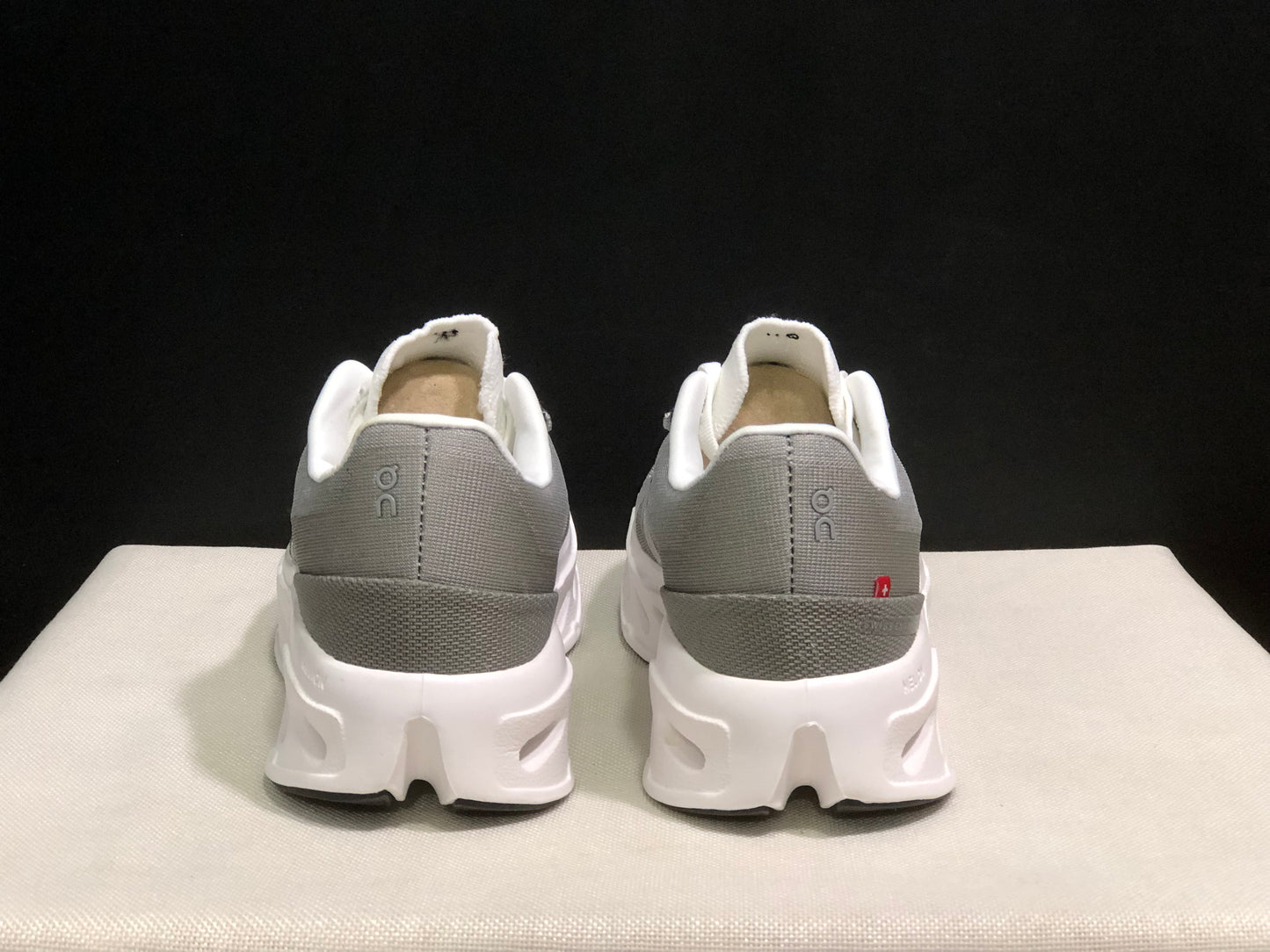On Running Cloudeclipse Soft And Comfortable Running Shoes Alloy Ash/White