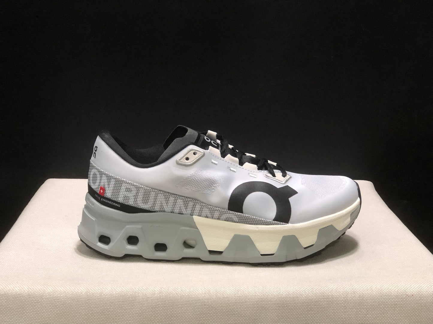 On Running Cloudmonster Hyper Running Shoes Light Grey/Black
