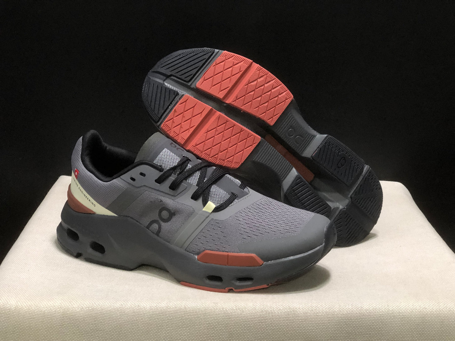 On Running Cloudpulse Comfortable Running Shoes Rock/Chili