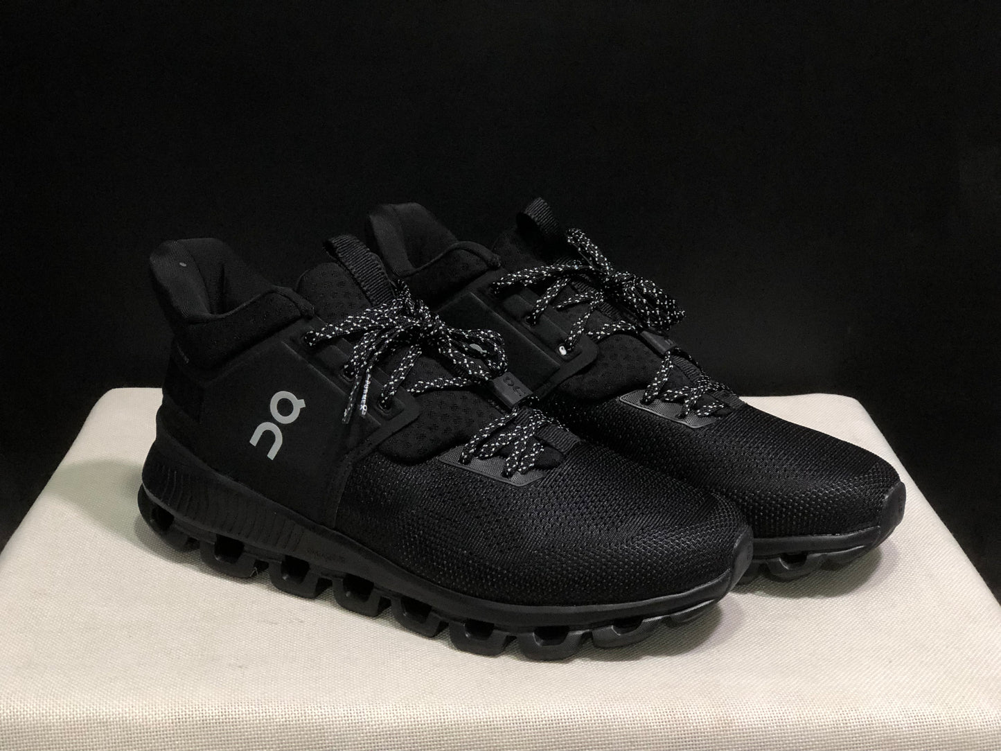 On Running Cloud Hi Edge Outdoor Training Running Shoes All Black