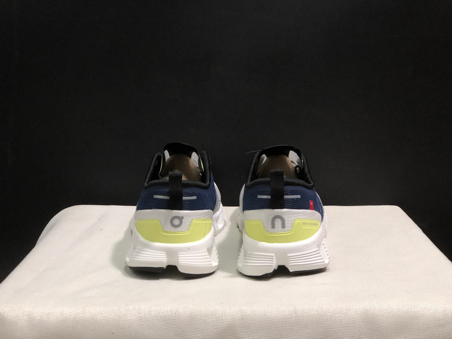 On Running Cloud X Shift Breathable And Shock-Absorbing Lightweight Running Shoes Navy/Light Grey