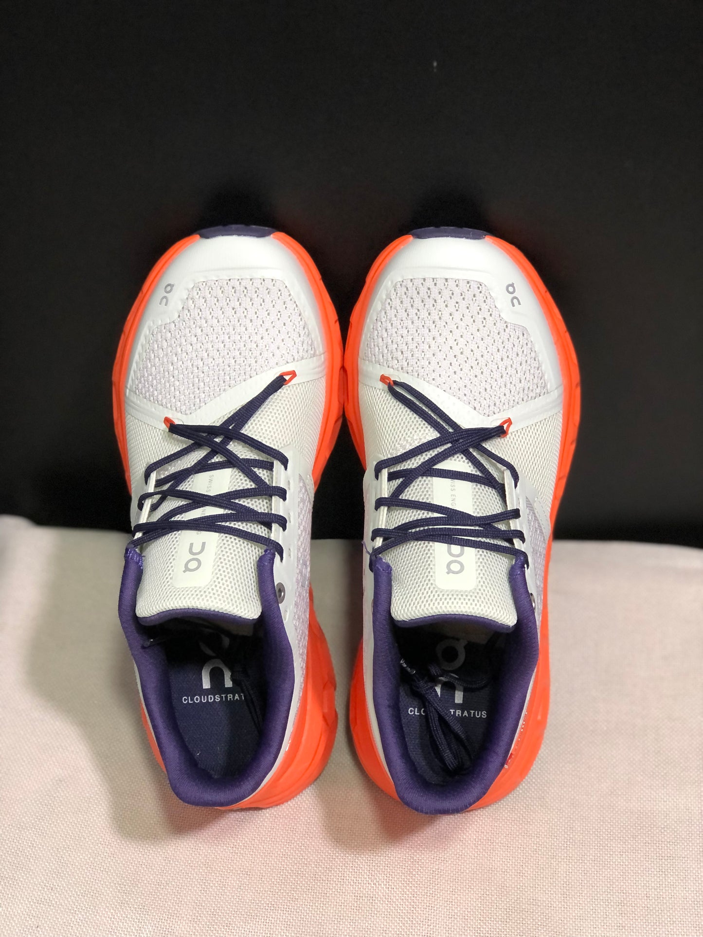 On Running Cloudstratus Shock-Absorbing And Breathable Running Shoes Light Grey/Orange