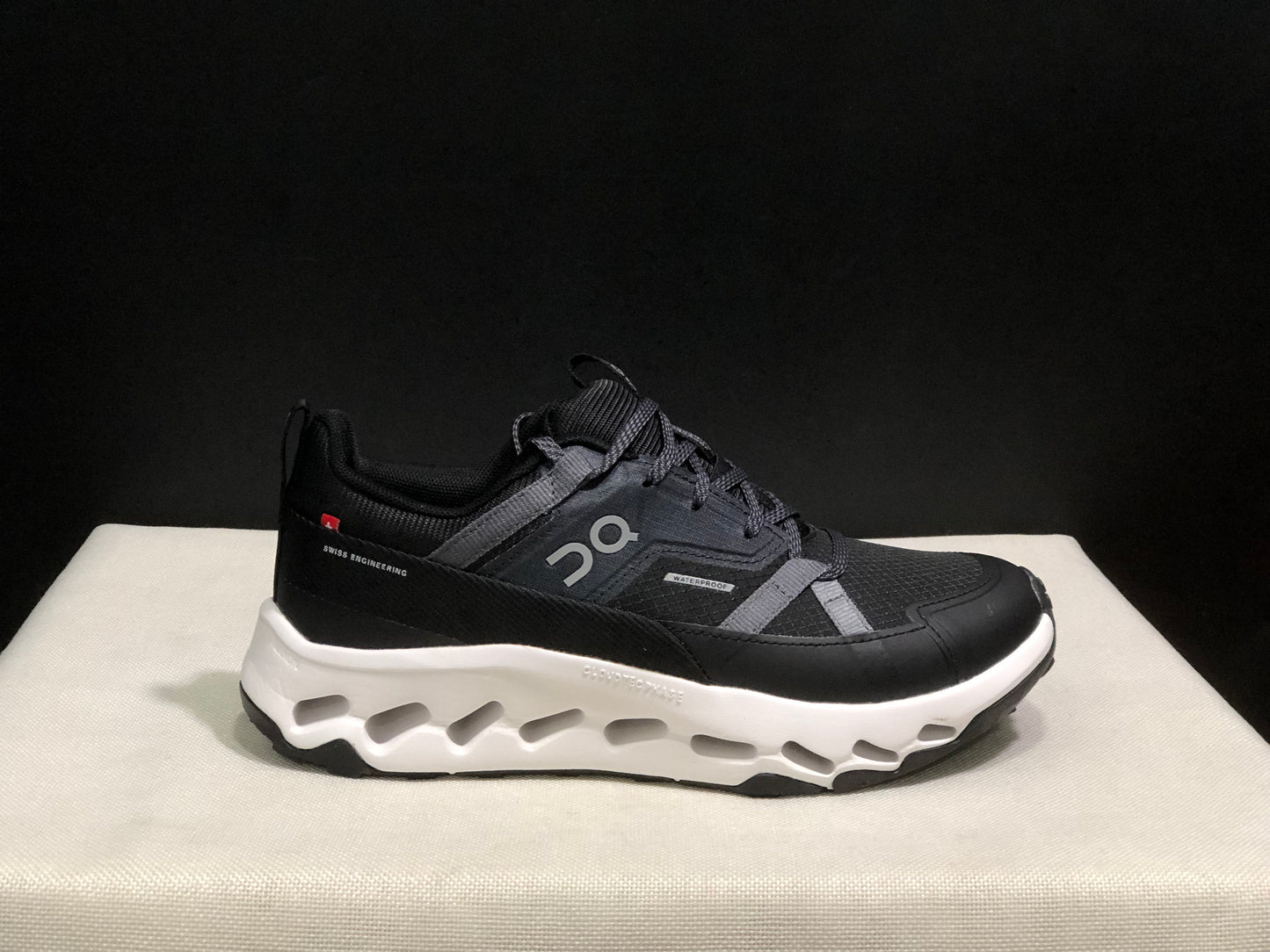 On Running Cloudhorizon Comfortable Hiking Shoes Black/White