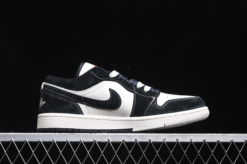 Nike Air Jordan 1 Low Supreme White Black Sneakers
