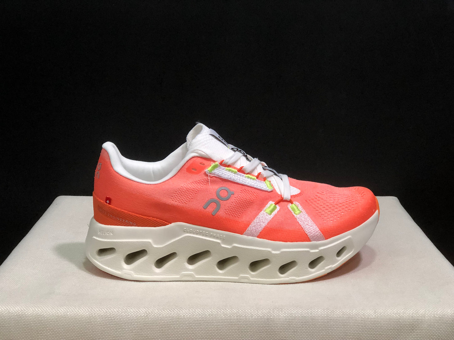On Running Cloudeclipse Soft And Comfortable Running Shoes Flame/Ivory