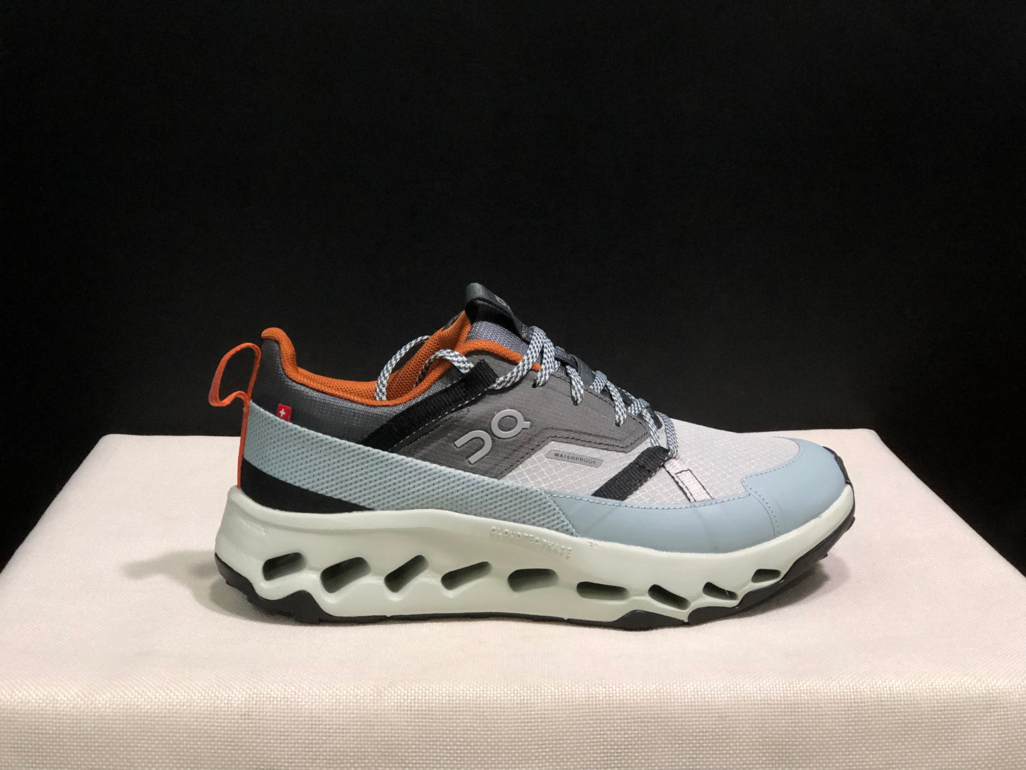 On Running Cloudhorizon Comfortable Hiking Shoes Moon/Orange