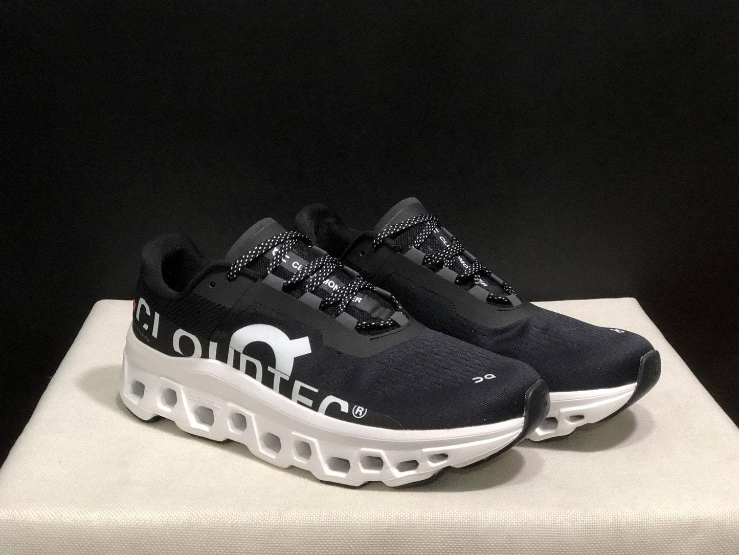 On Running Cloudmonster Anti-Slip Running Shoes Black/White