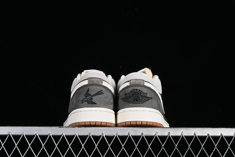Nike Air Jordan 1 Low Snkrs Day Korea 2023 Brown Sole White Grey Sneakers