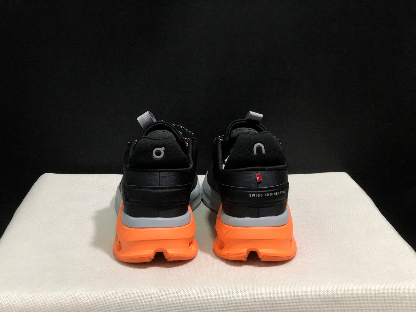 On Running Cloudnova Flux Comfortable Running Shoes Black/Flame