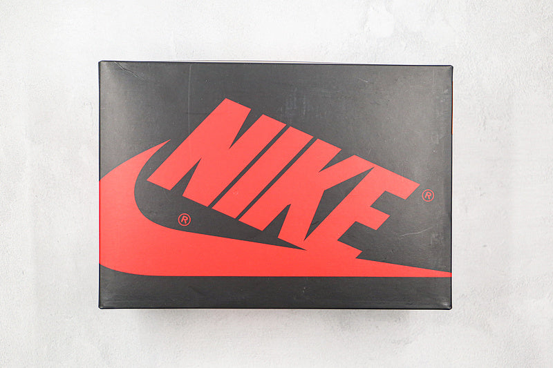 Nike Air Jordan 1 Retro High-Top OG Shoe Lucky Green White Sneakers