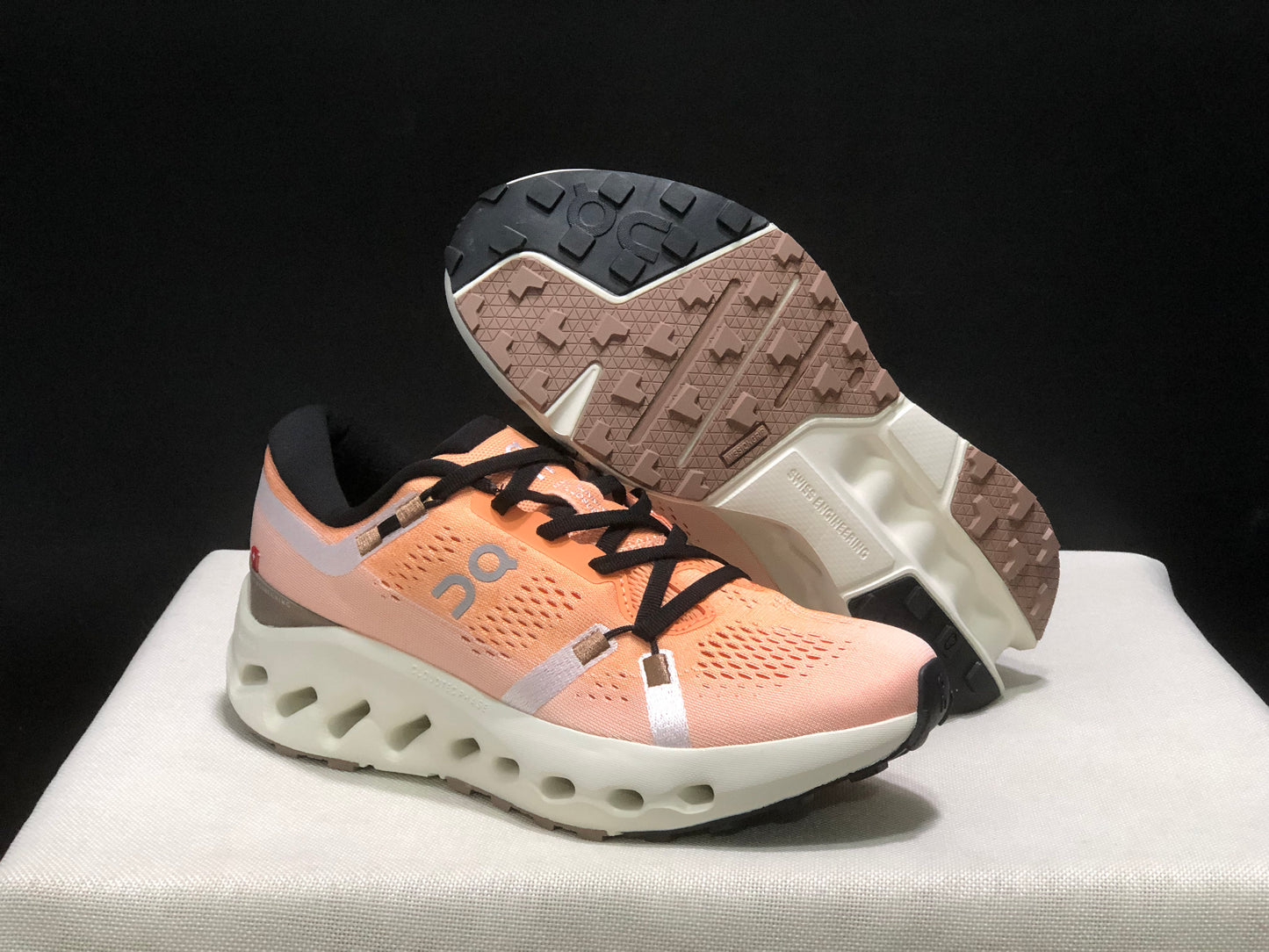 On Running Cloudsurfer 2 Casual Running Shoes Tangerine/Ivory