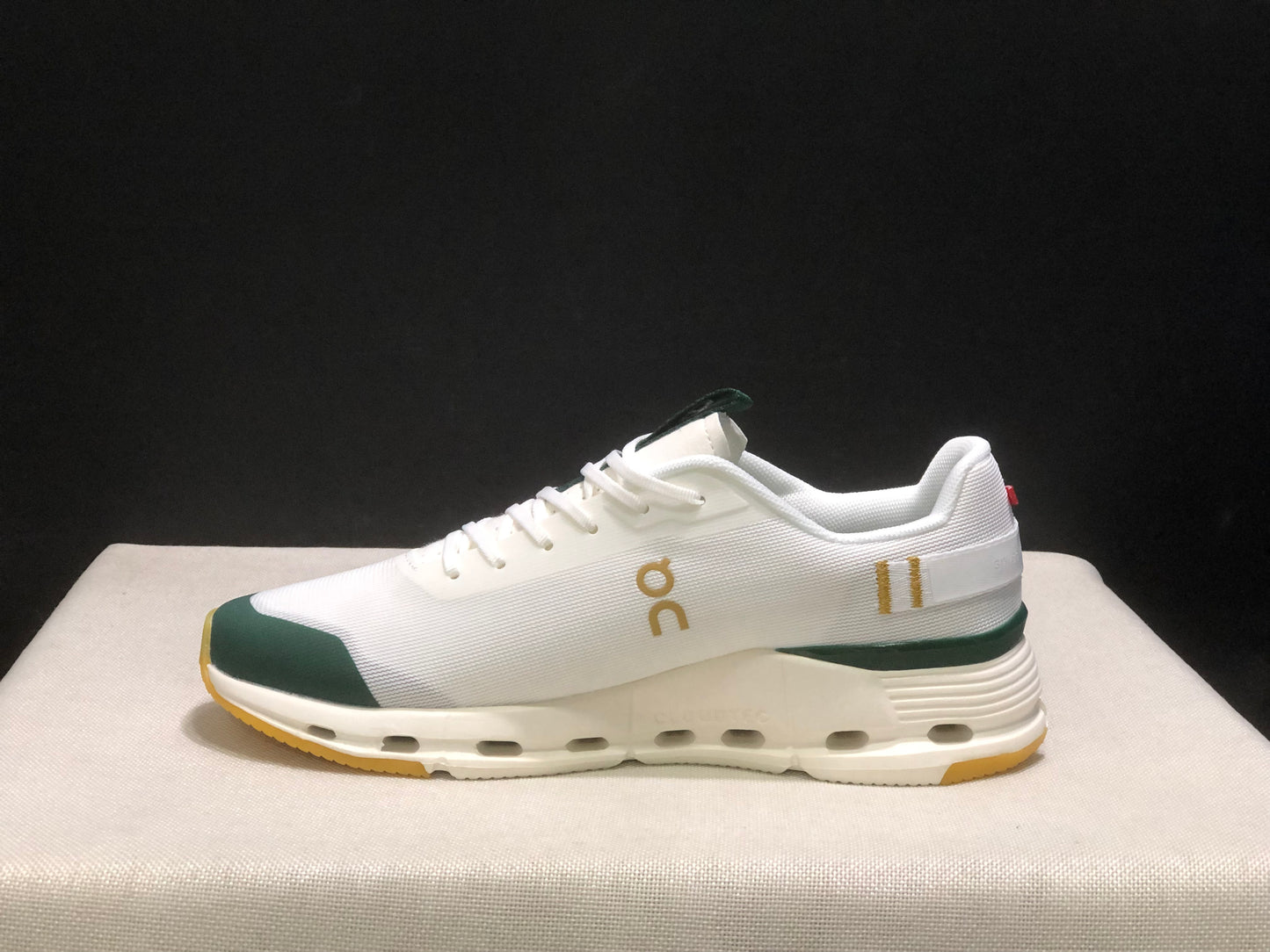 On Running Cloudnova Form 2 Fashionable Casual Running Shoes White/Green
