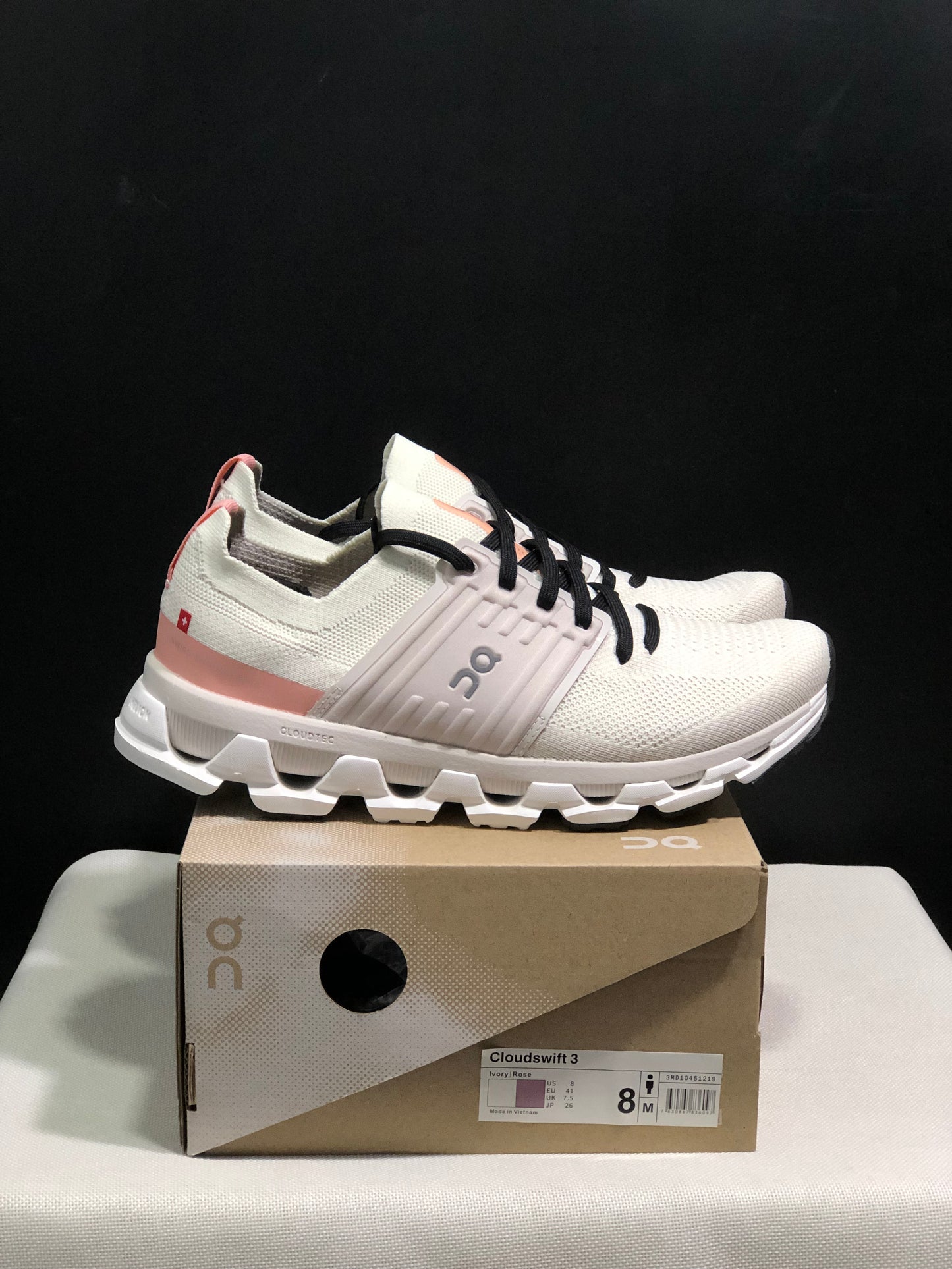On Running Cloudswift 3 Trendy And Comfortable Running Shoes Ivory/Rose