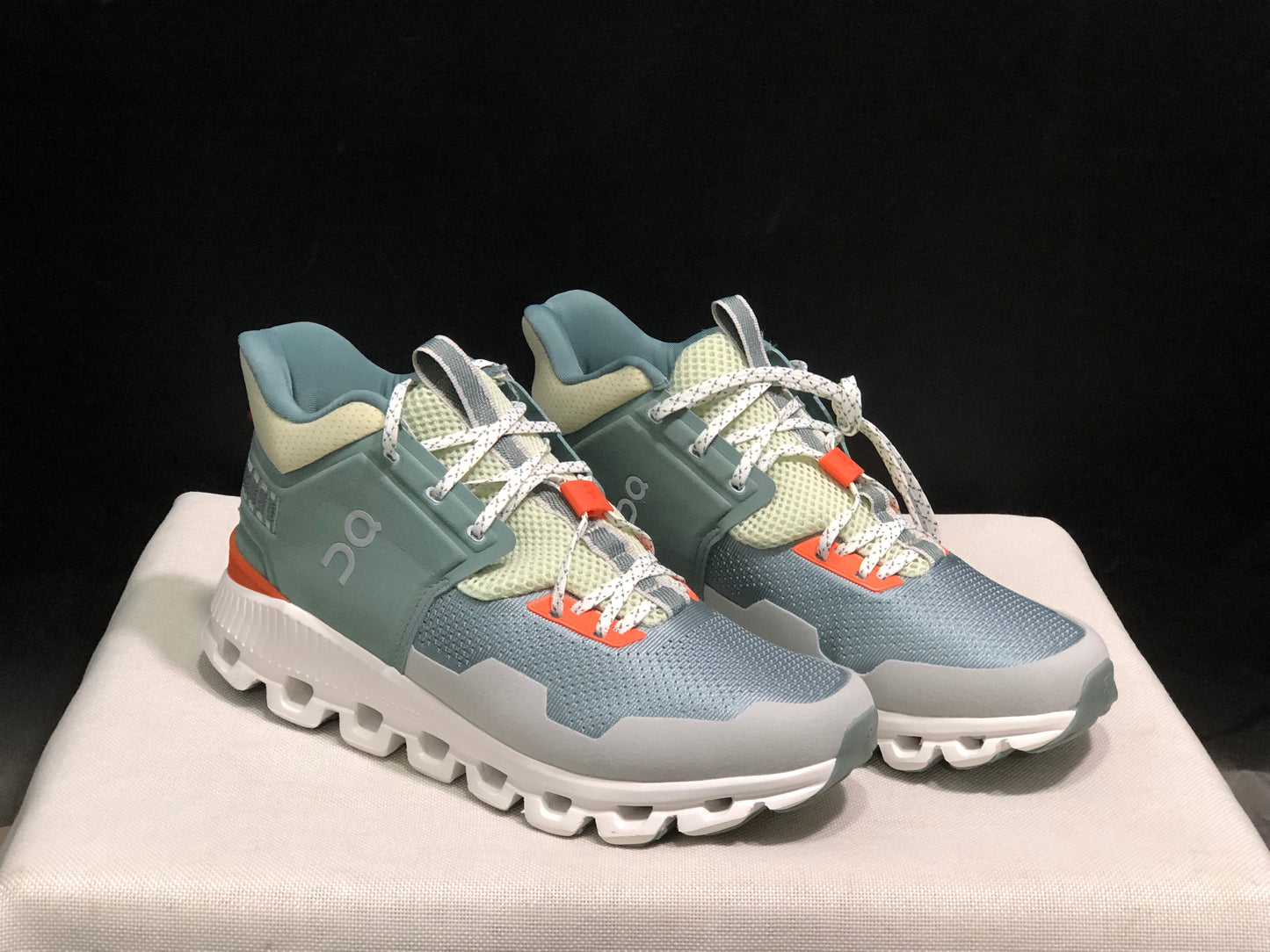 On Running Cloud Hi Edge Outdoor Training Running Shoes Light Green