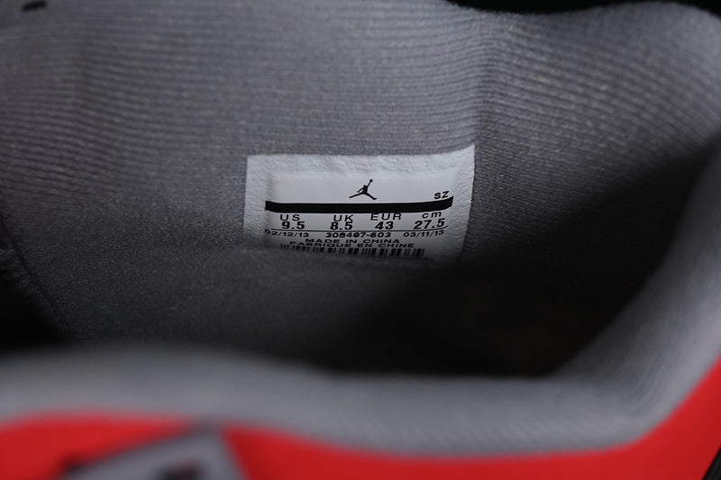 Nike Air Jordan 4 Retro Toro Bravo Fire Red White Black Cement Grey Sneakers