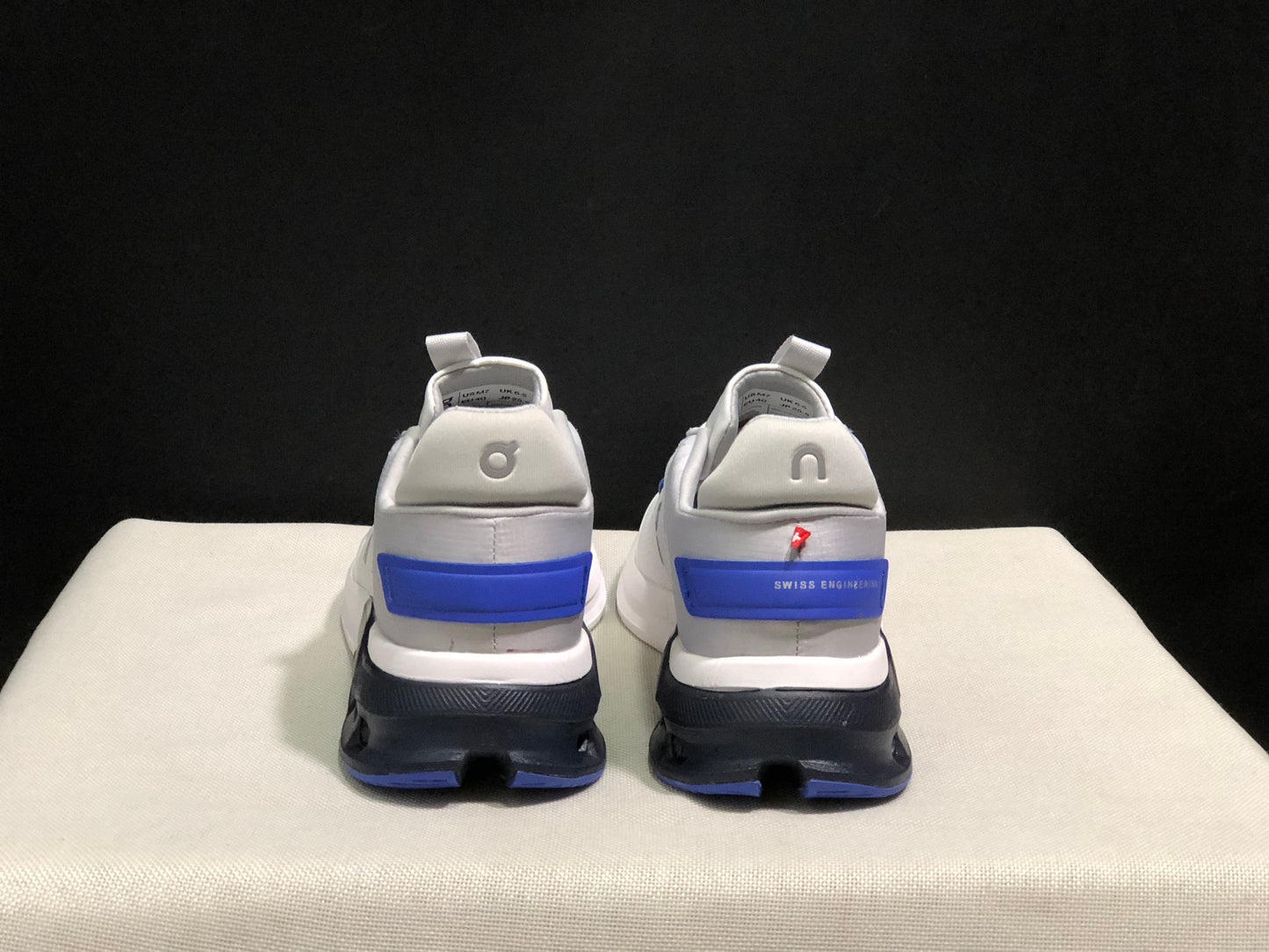 On Running Cloudnova Flux Comfortable Running Shoes White/Blue