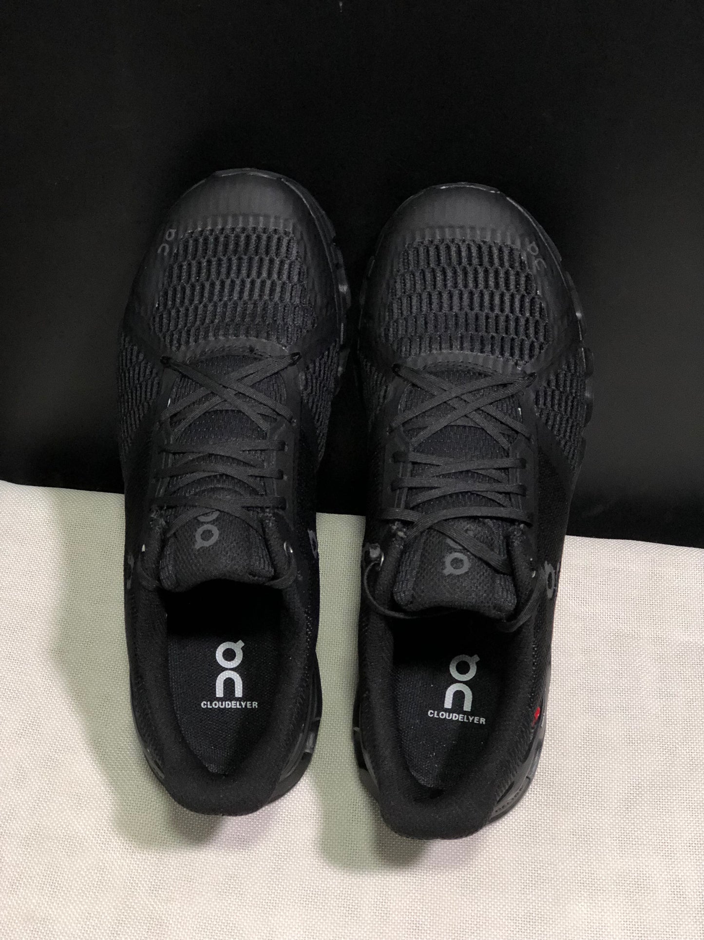 On Running Cloudflyer Shock-Absorbing Running Shoes All Black