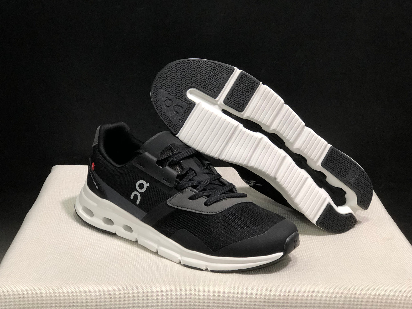 On Running Cloudrift Comfortable And Versatile Sports Casual Shoes Black/White