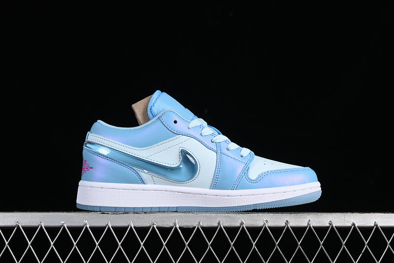 Nike Air Jordan 1 Low Aquarius Blue GlacierL Blue Hyper Violet Sneakers