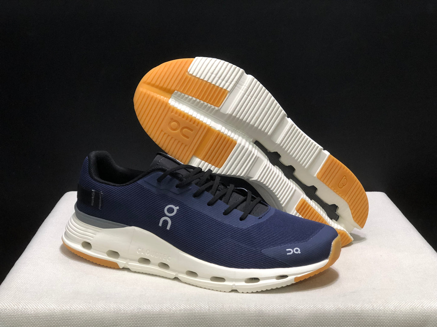 On Running Cloudnova Form 2 Fashionable Casual Running Shoes Mignight/Ivory