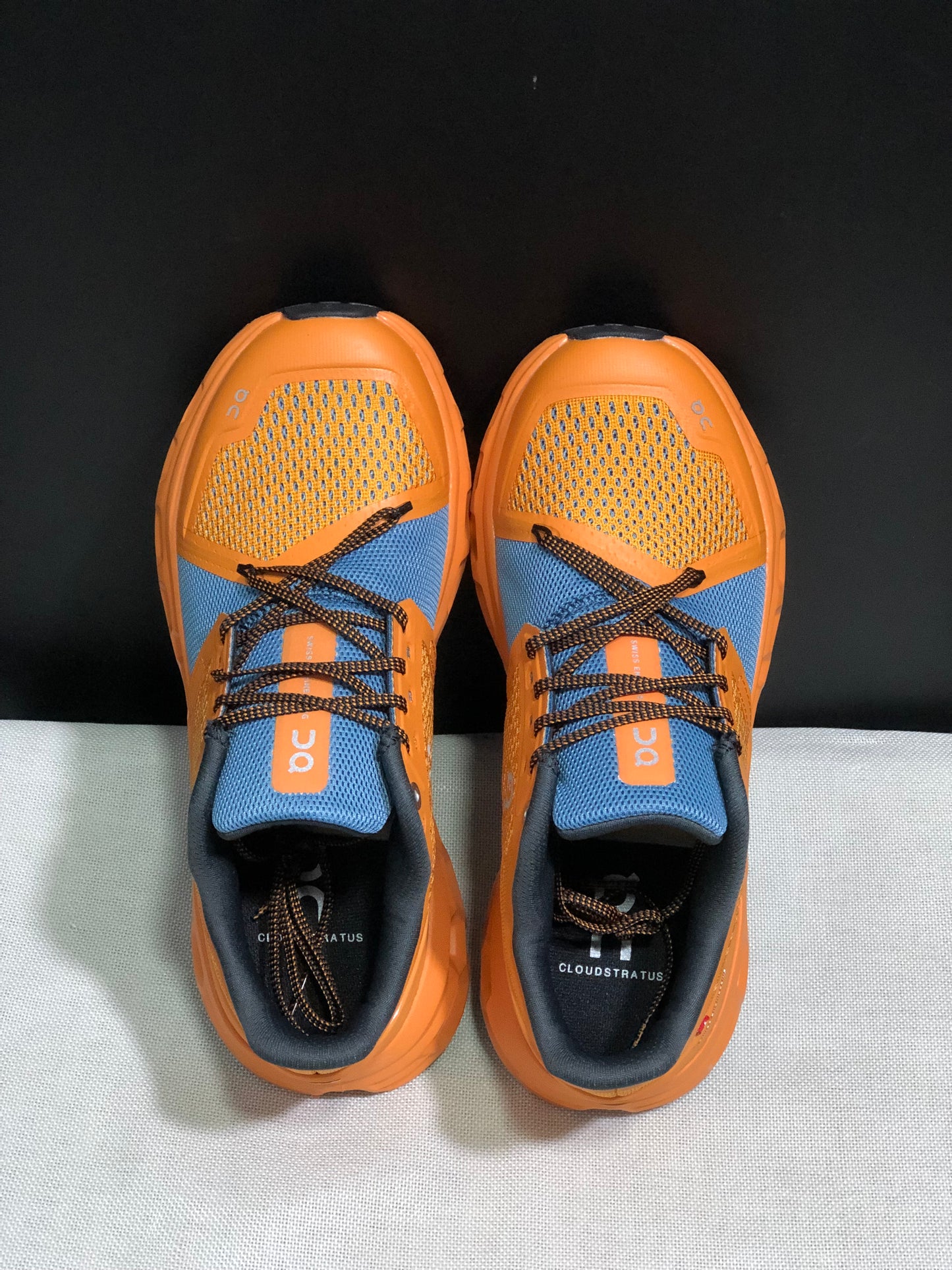 On Running Cloudstratus Shock-Absorbing And Breathable Running Shoes Orange/Blue