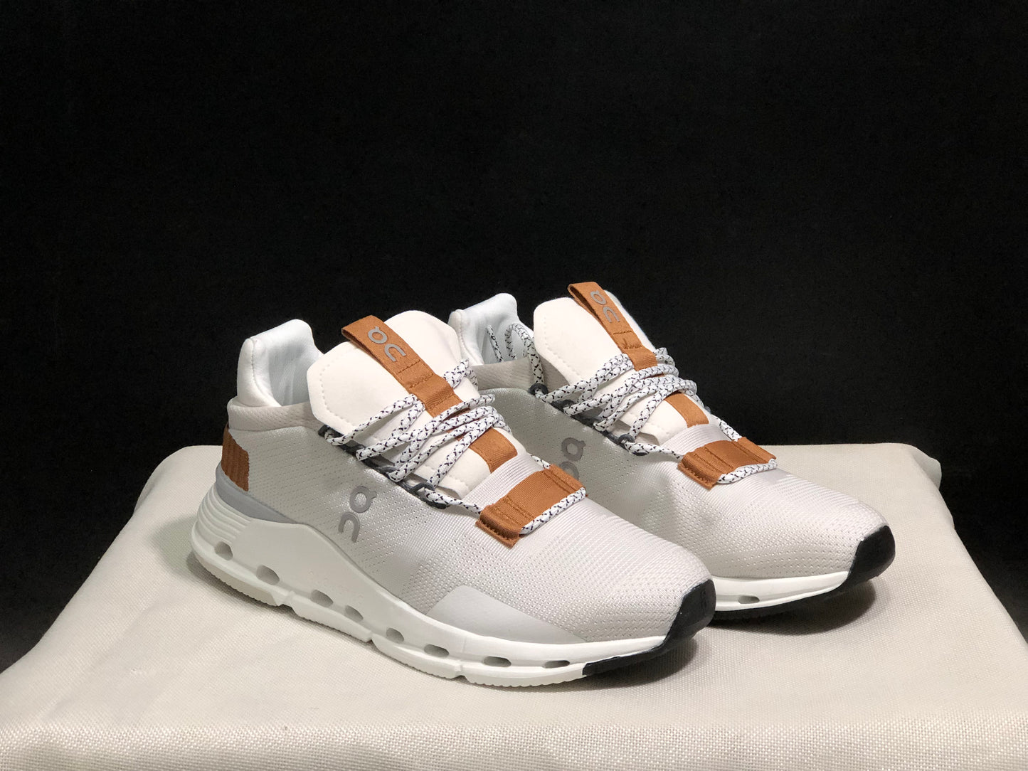 On Running Cloudnova Lightweight Sports Casual Shoes White/Pearl