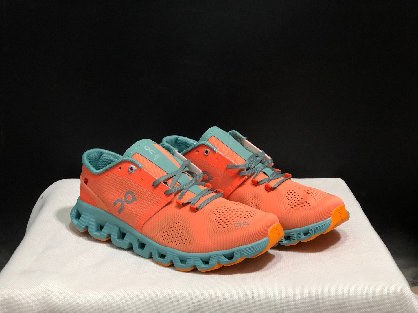 On Running Cloud X Lightweight Running Shoes Sea Green/Orange