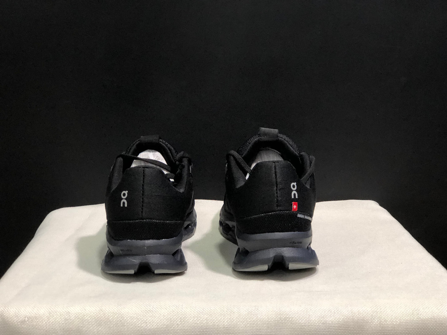 On Running Cloudsurfer Training Anti-Slip Running Shoes All Black