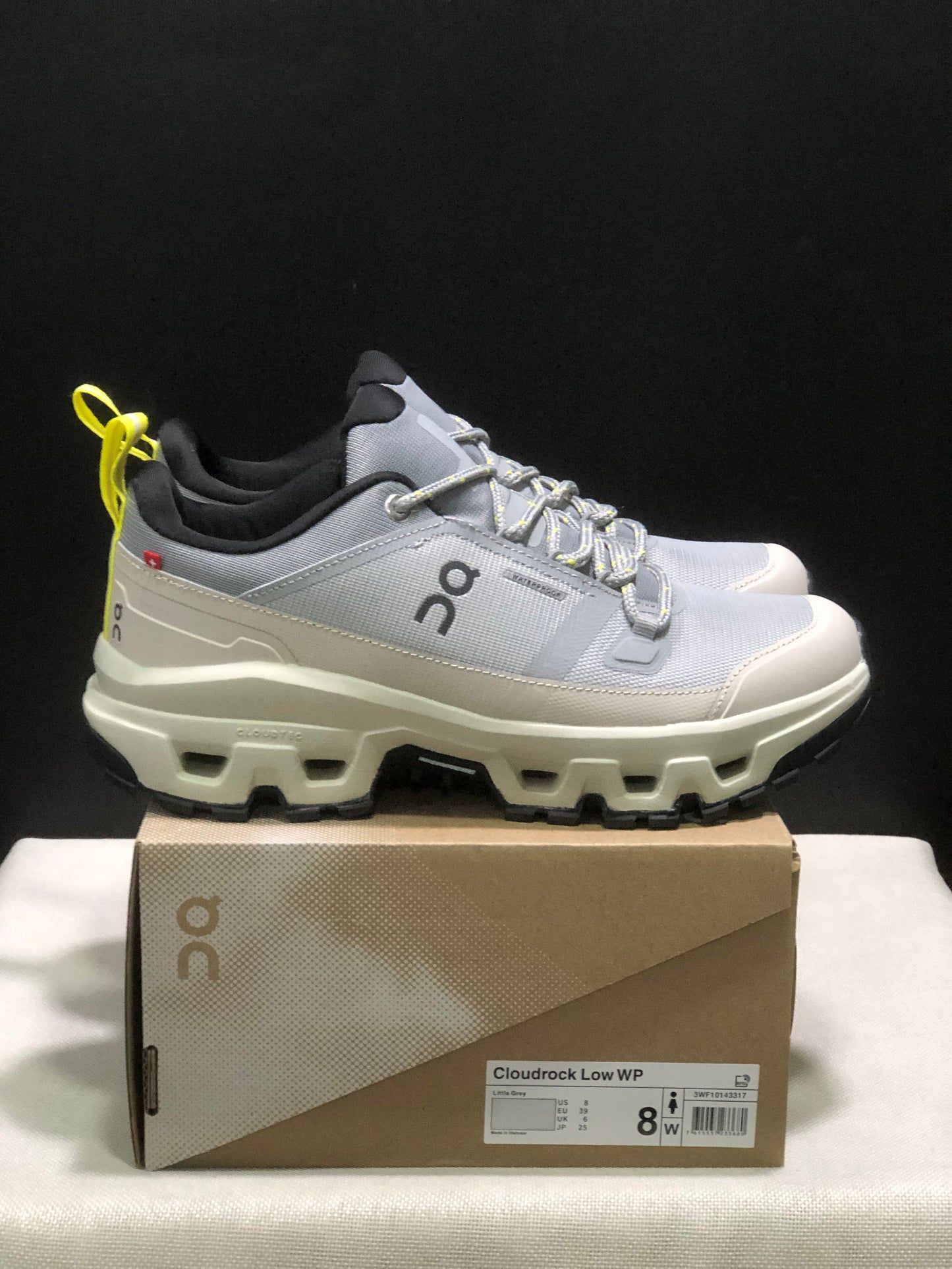 On Running Cloudrock Low WP Hiking Outdoor Shoes Light Grey