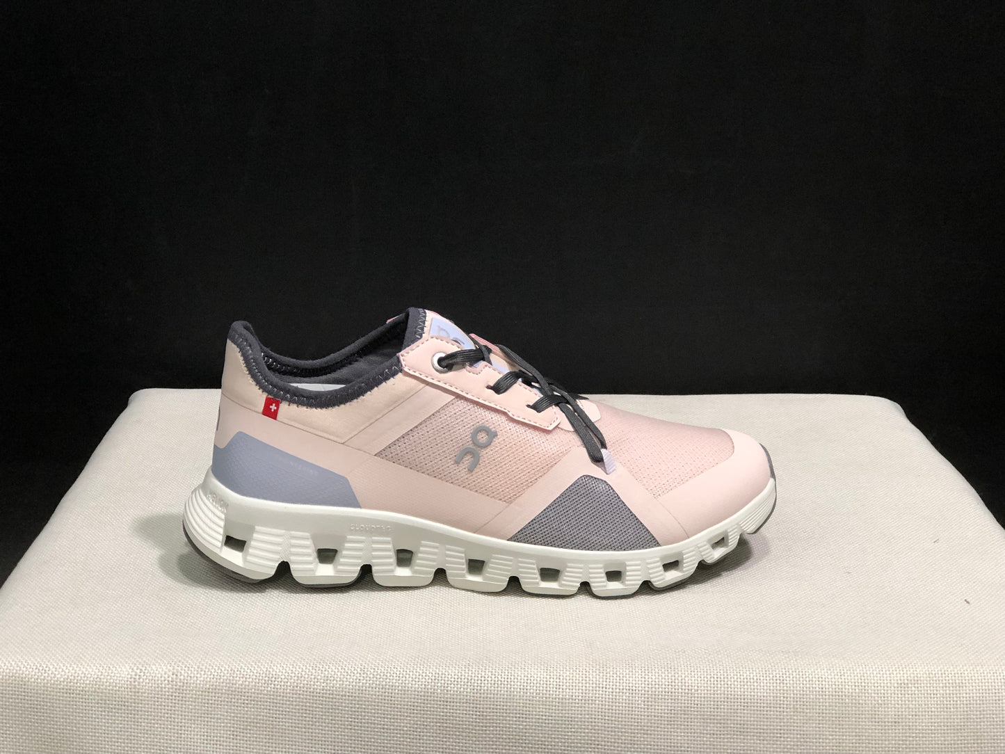 On Running Cloud X 3 AD Comfortable Wear-Resistant Training Shoes Shell/Powder