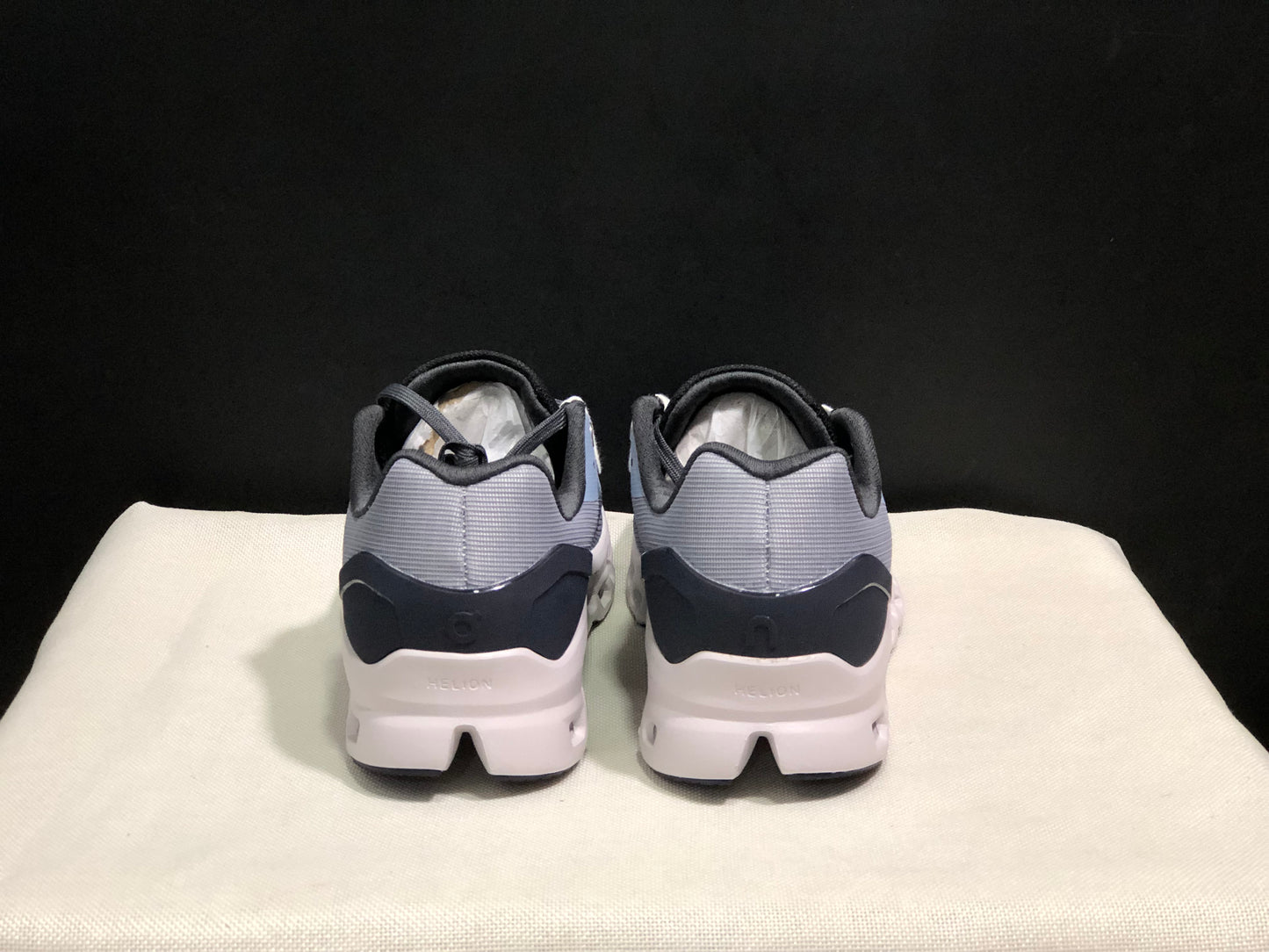 On Running Cloudstratus Breathable Support Running Shoes Wolf Grey