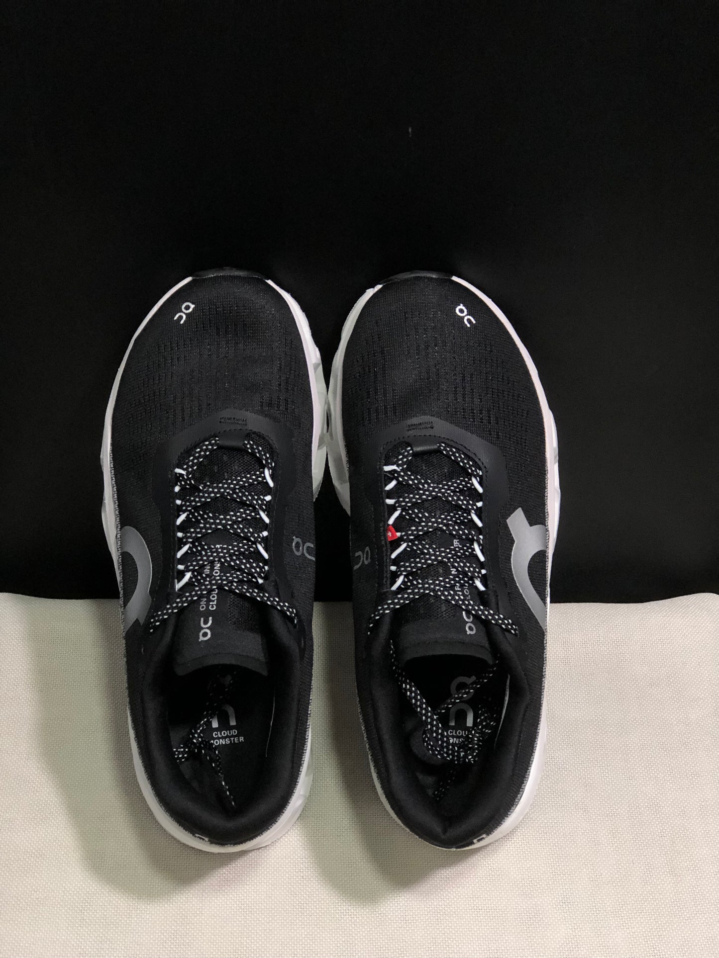 On Running Cloudmonster 2 Shock-Absorbing And Breathable Running Shoes Black/White