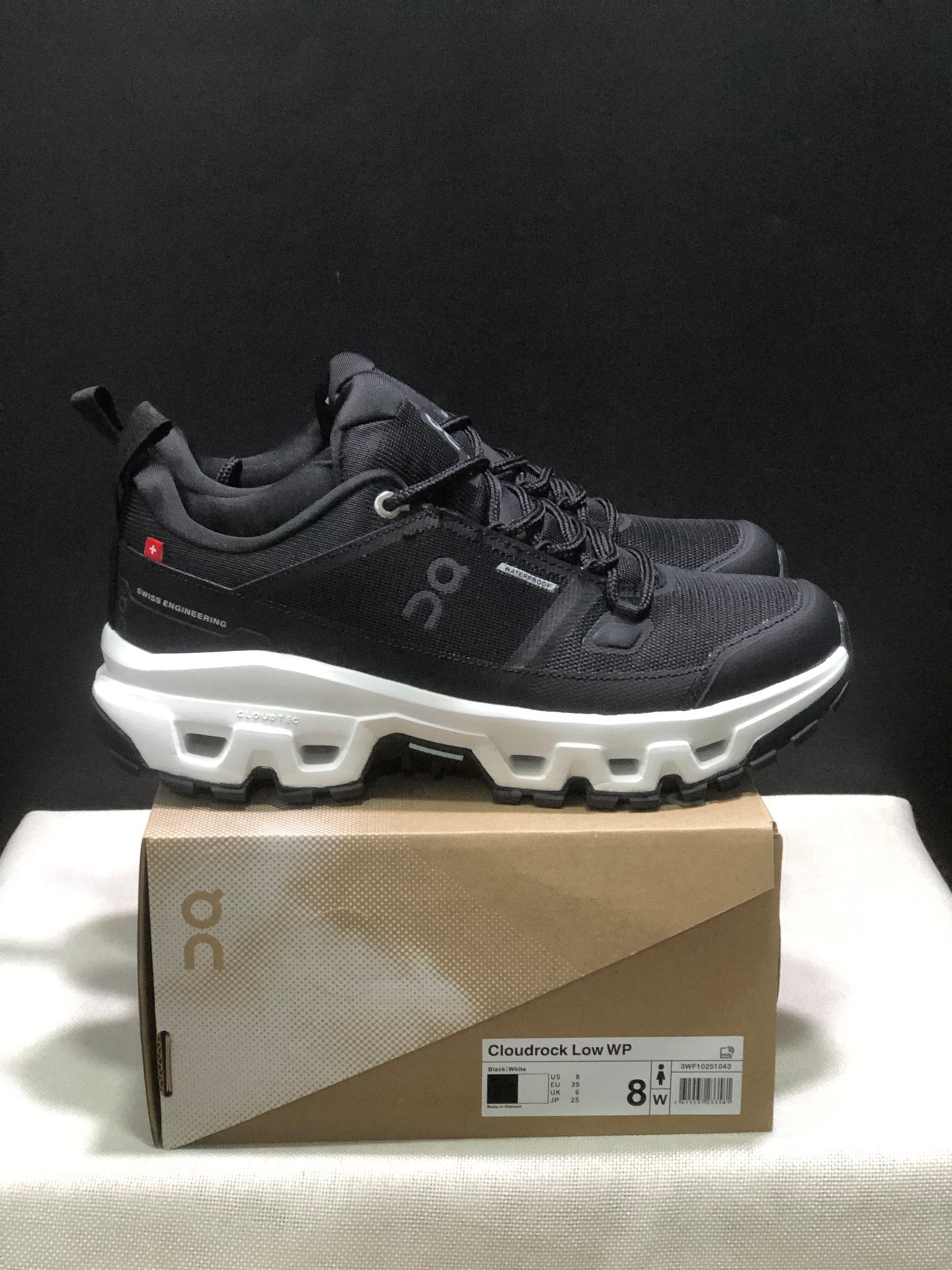 On Running Cloudrock Low WP Hiking Outdoor Shoes Black/White