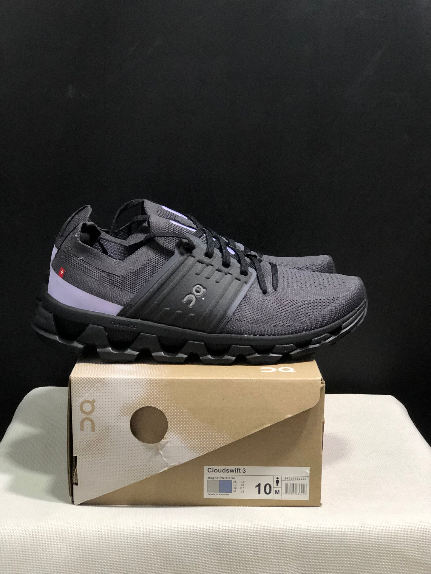 On Running Cloudswift 3 Trendy And Comfortable Running Shoes Dark Grey/Black
