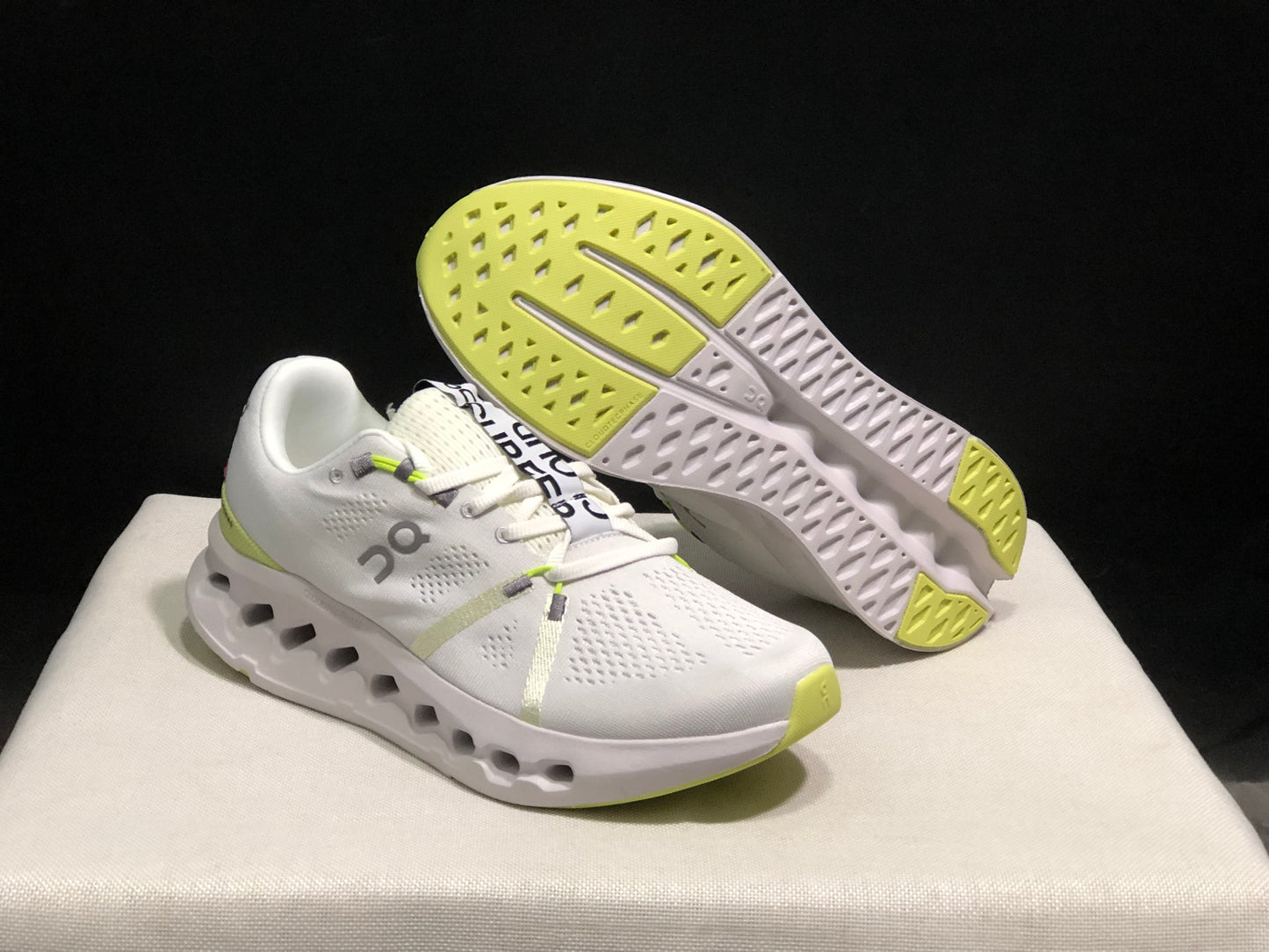 On Running Cloudsurfer Training Anti-Slip Running Shoes Ivory White