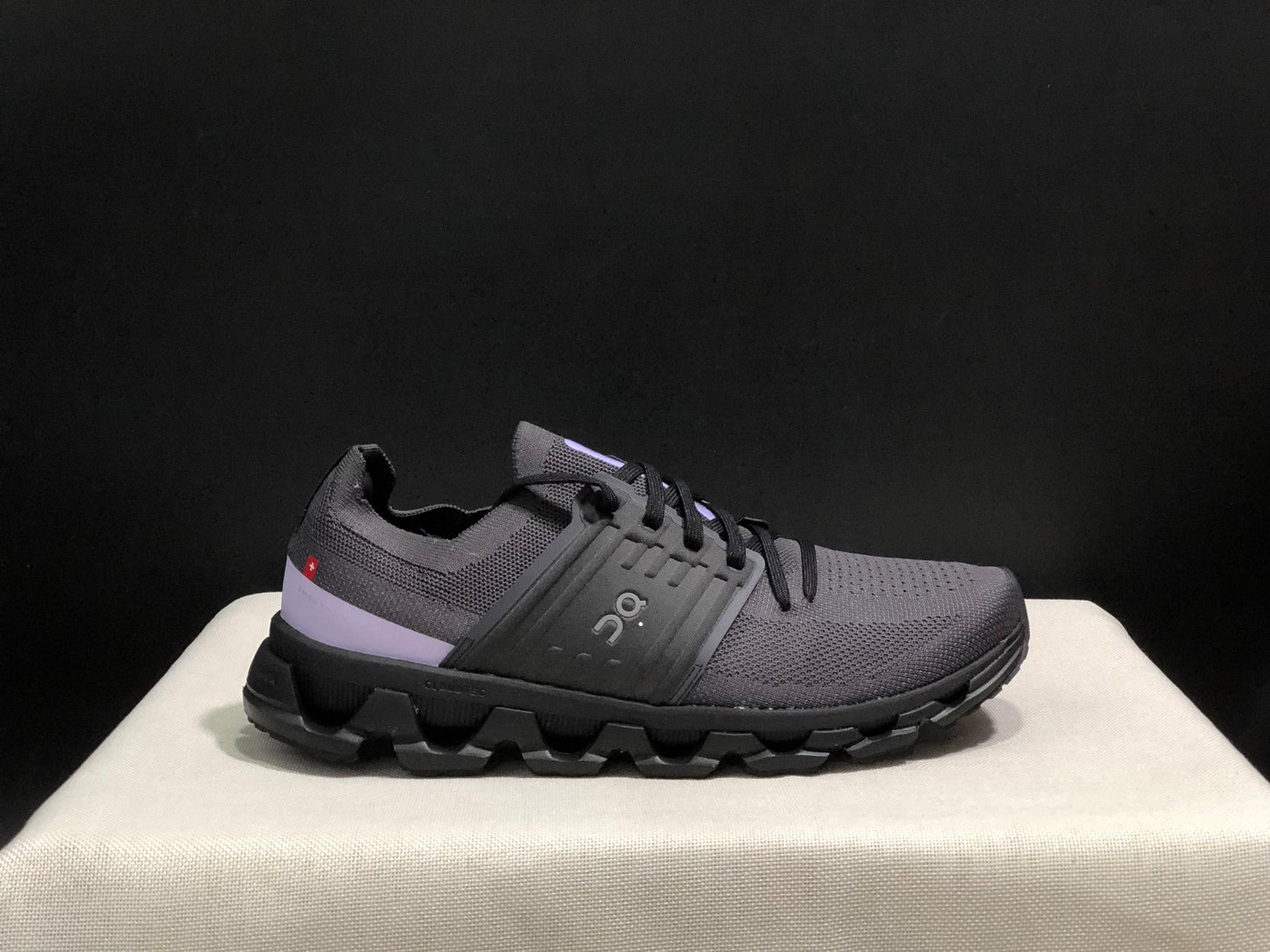 On Running Cloudswift 3 Trendy And Comfortable Running Shoes Dark Grey/Black
