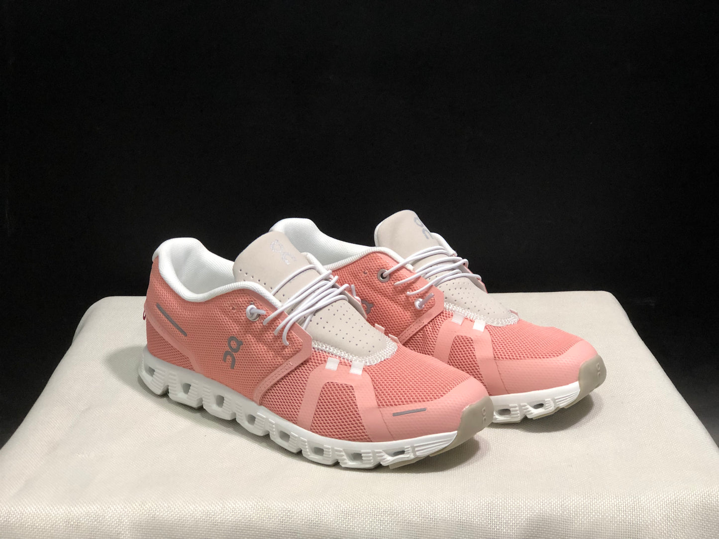 On Running Cloud 5 Lightweight Running Shoes Rose Powder/Soft Yarn