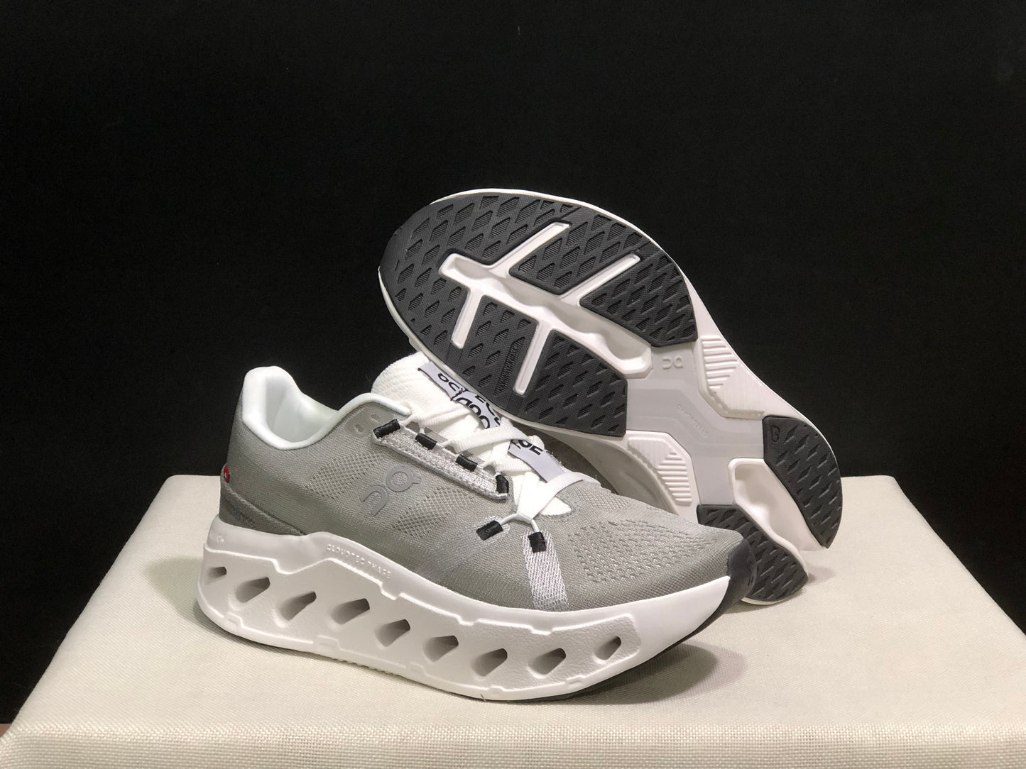 On Running Cloudeclipse Soft And Comfortable Running Shoes Alloy Ash/White