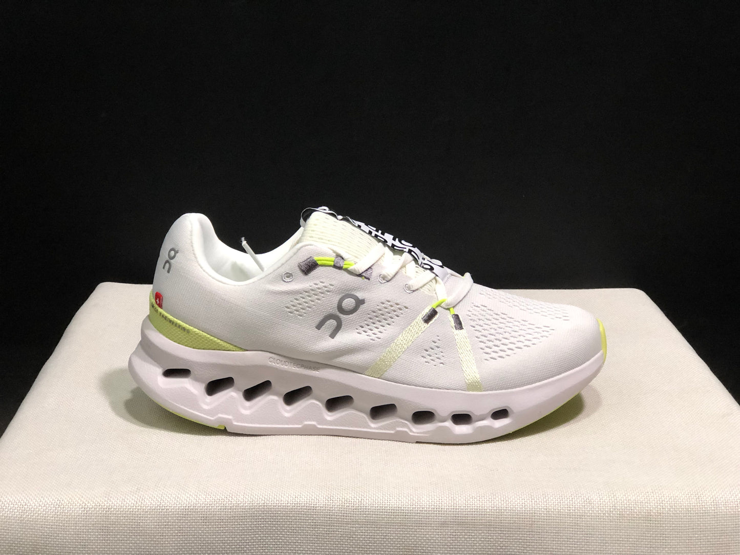 On Running Cloudsurfer Training Anti-Slip Running Shoes Ivory White
