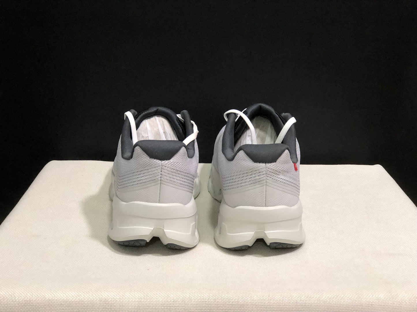 On Running Cloudgo Comfortable And Lightweight Running Shoes White/Glacier