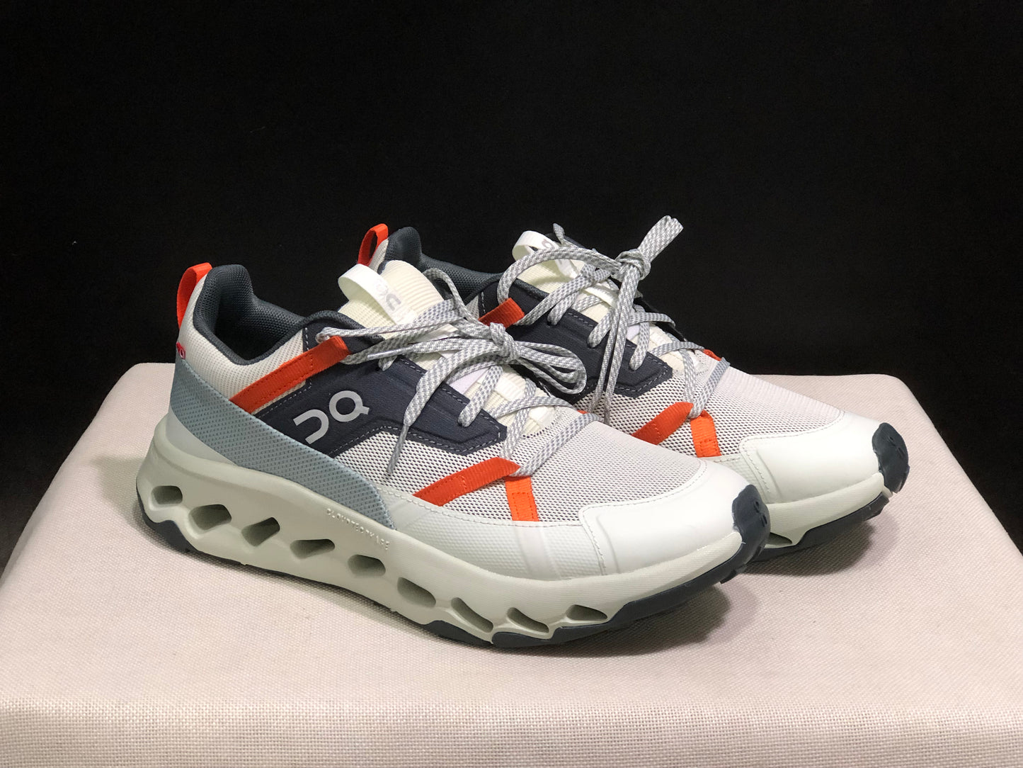 On Running Cloudhorizon Comfortable Hiking Shoes Beige/Grey