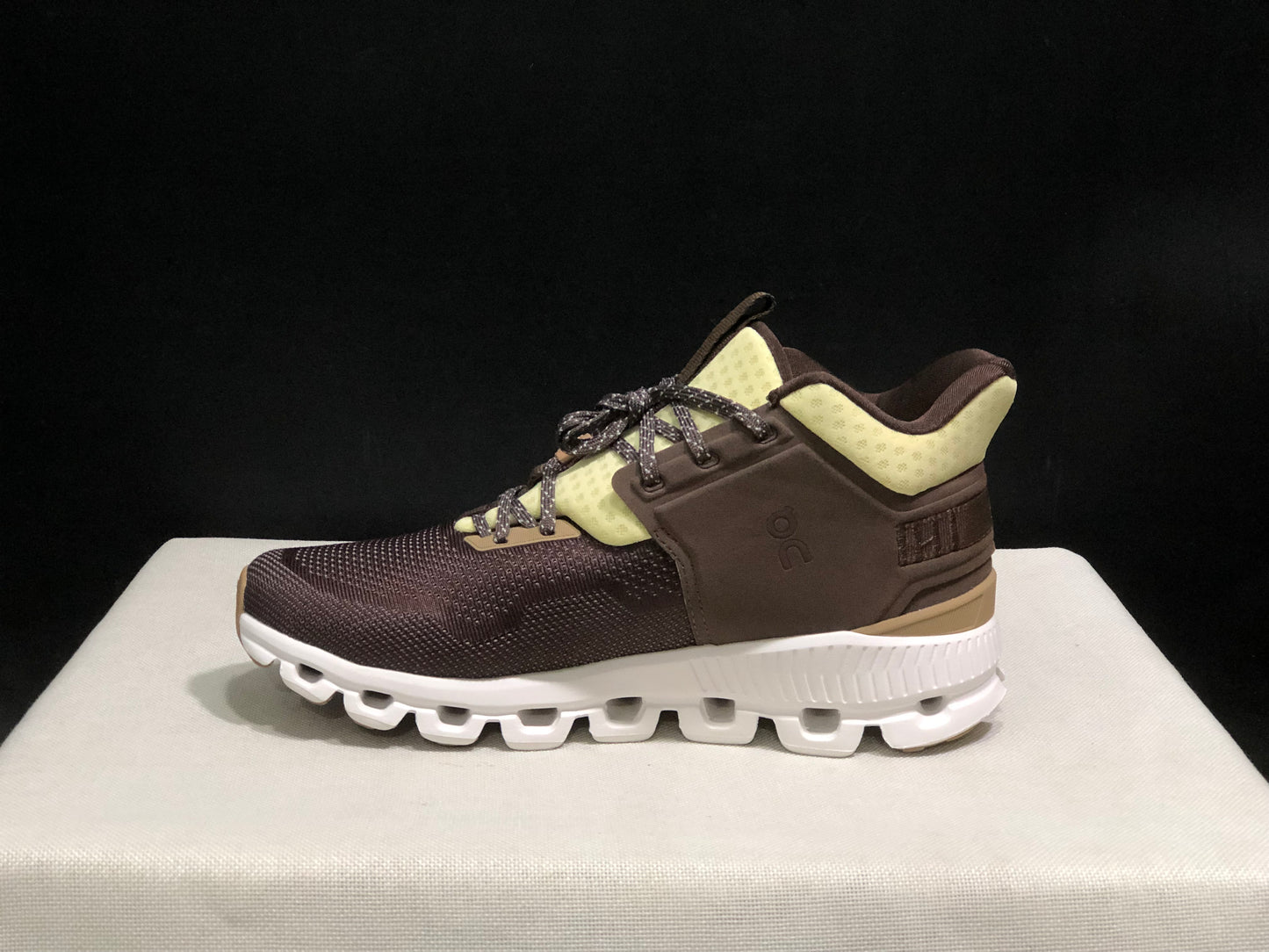 On Running Cloud Hi Edge Dark Brown Outdoor Training Running Shoes