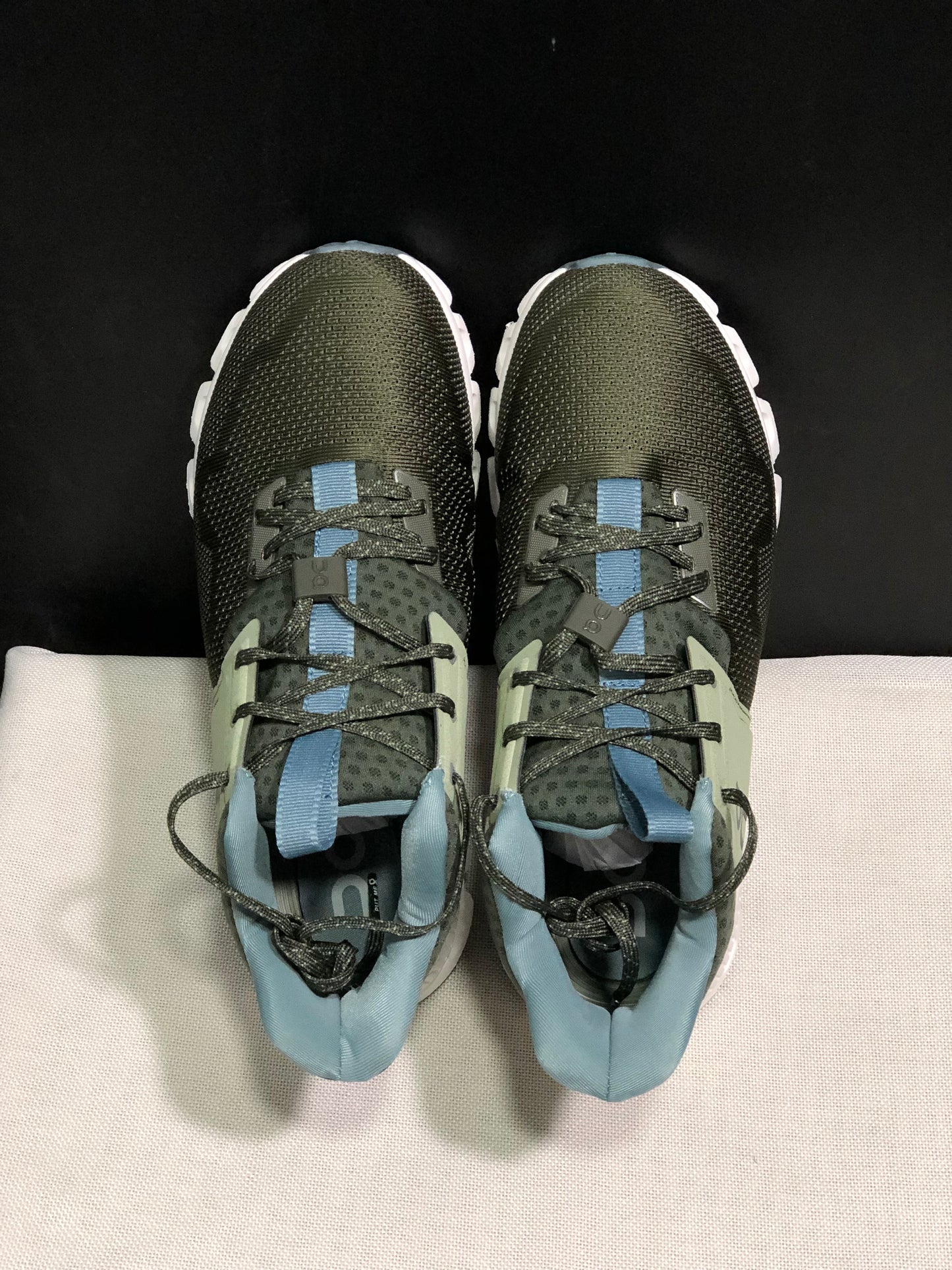 On Running Cloud Hi Edge Outdoor Training Running Shoes Fir/Reseda