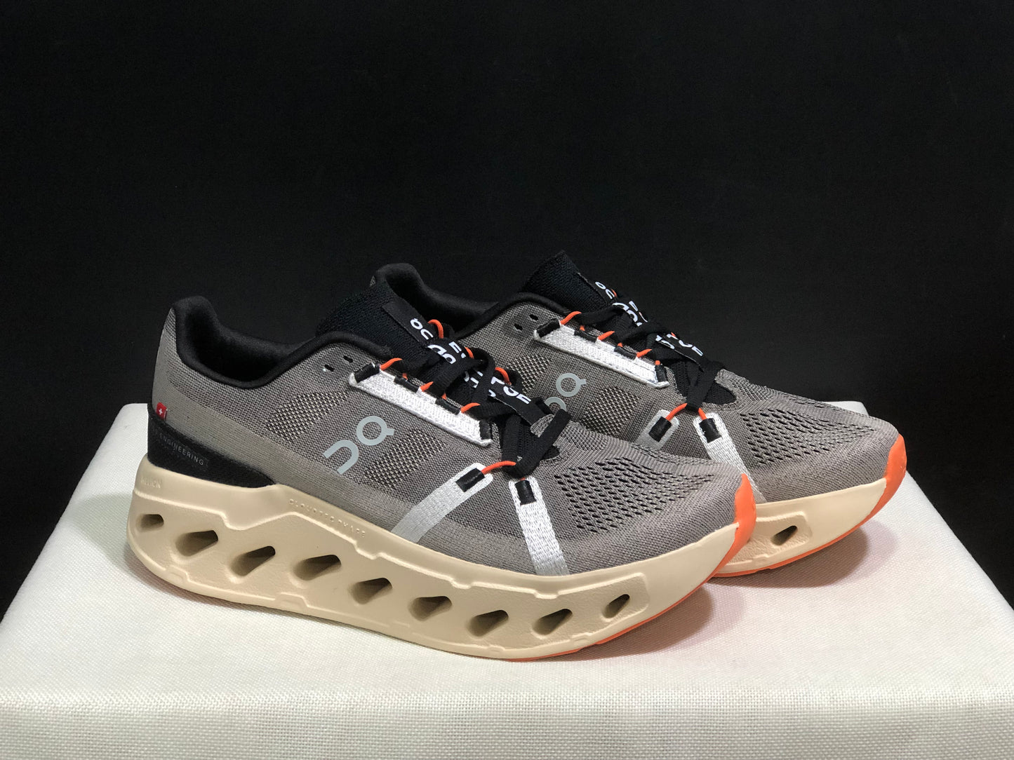 On Running Cloudeclipse Soft And Comfortable Running Shoes Fade/Sand