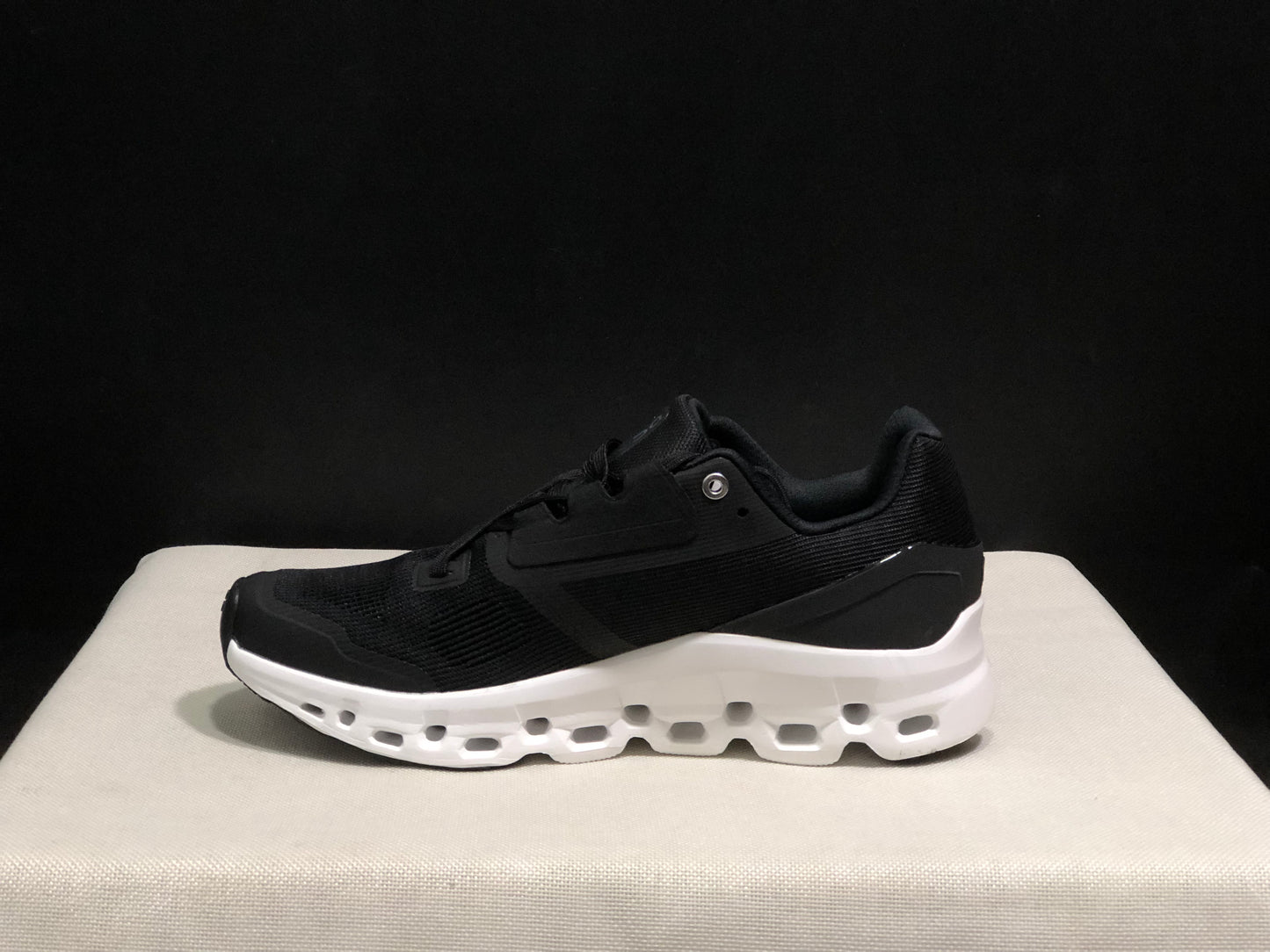On Running Cloudstratus Breathable Support Running Shoes Black/White