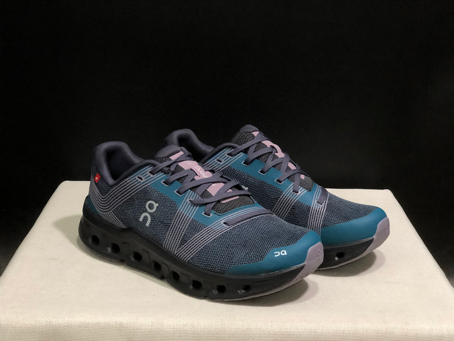 On Running Cloudgo Comfortable And Lightweight Running Shoes Storm/Magnet
