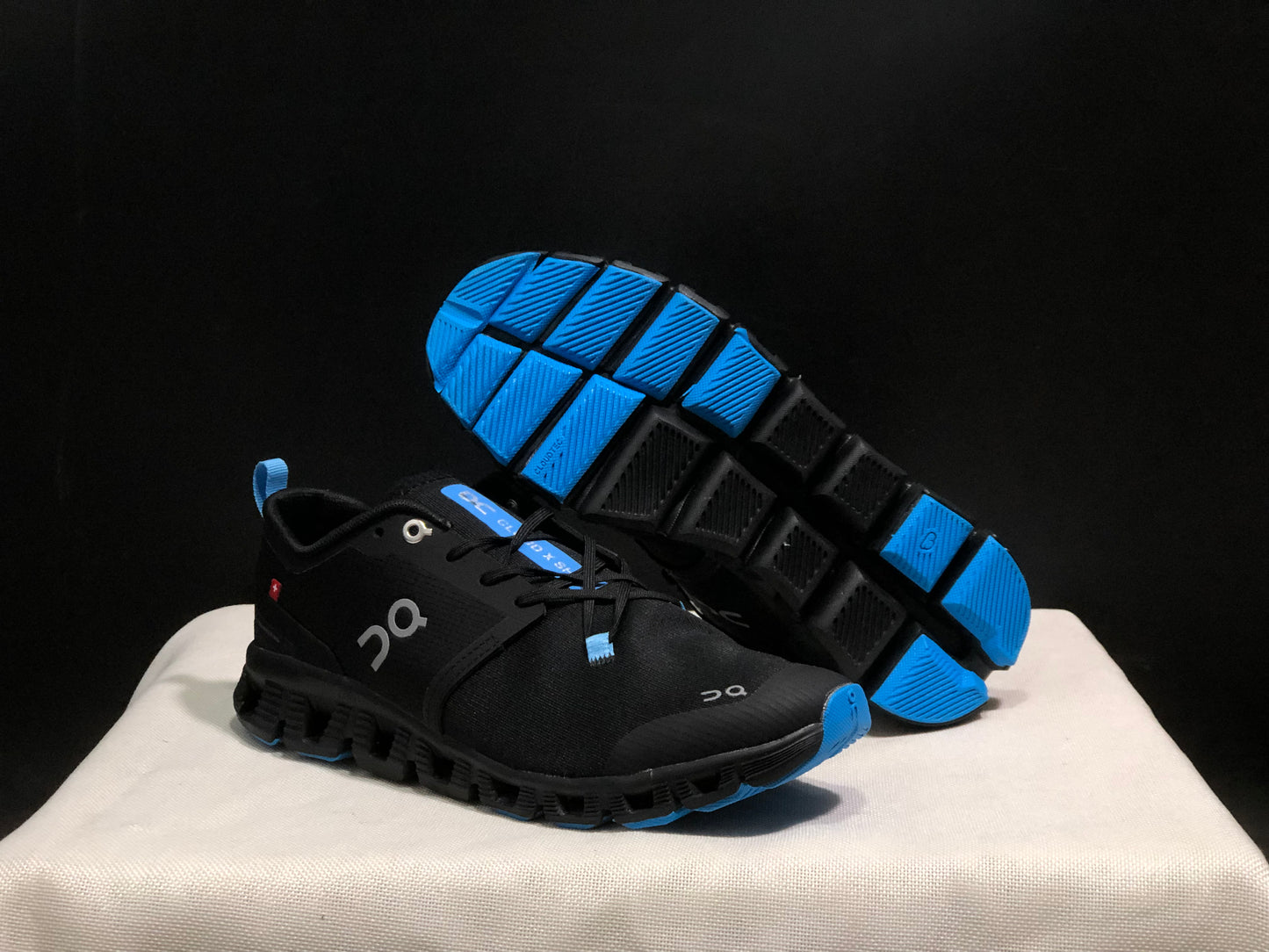 On Running Cloud X3 Shift Multi-Functional Running Shoes Black/Blue