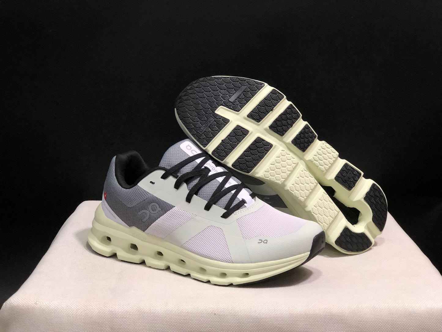 On Running Cloudrunner Anti-Slip Sports Running Shoes Frost/Aloe