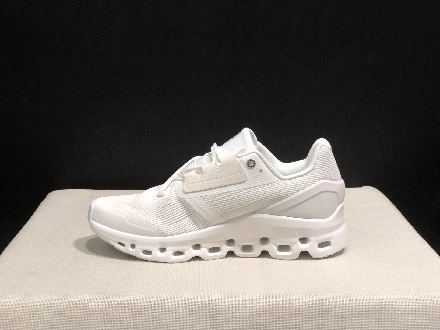 On Running Cloudstratus Breathable Support Running Shoes All White